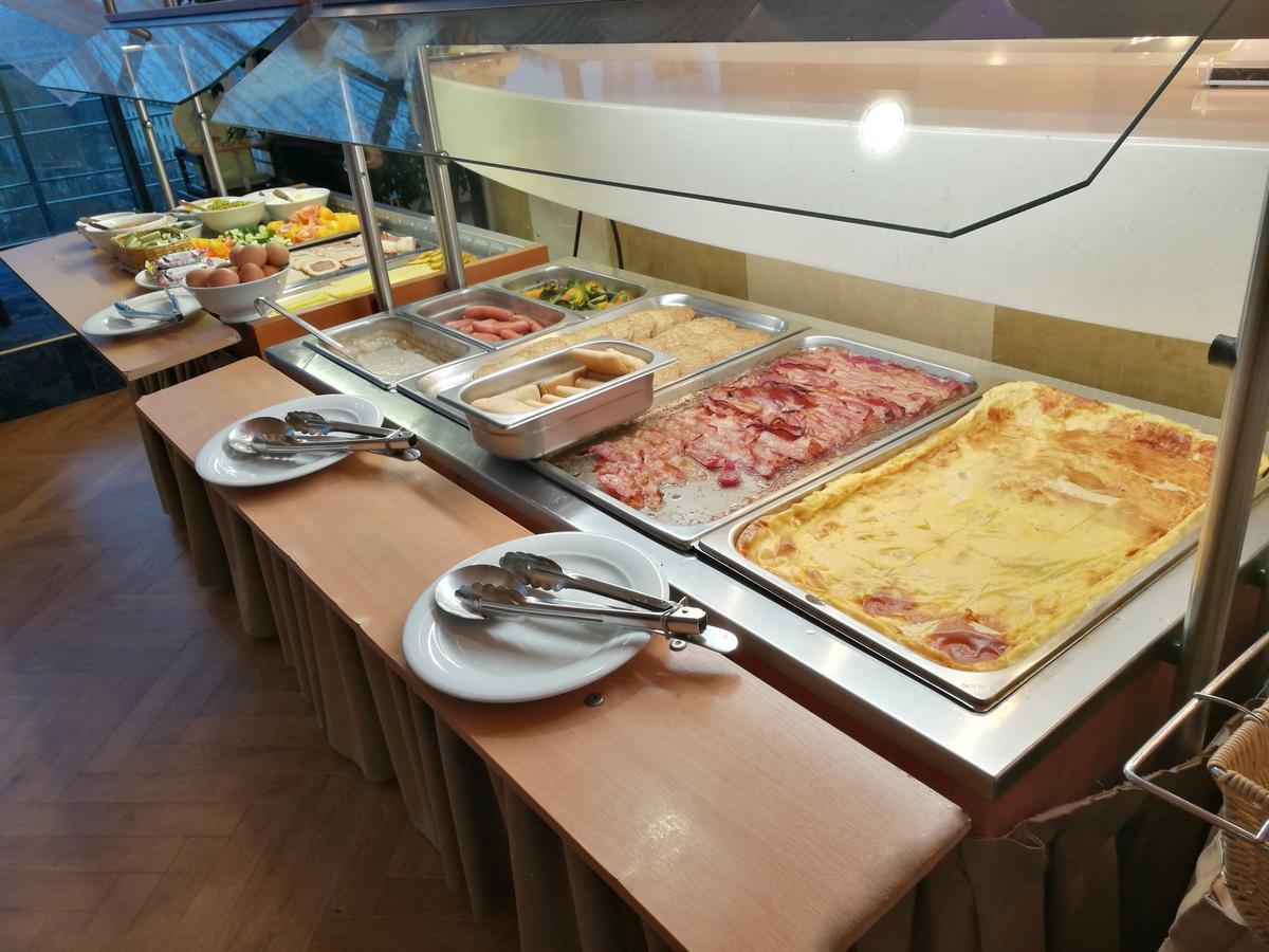 Park Hotel Latgola Daugavpils Kültér fotó