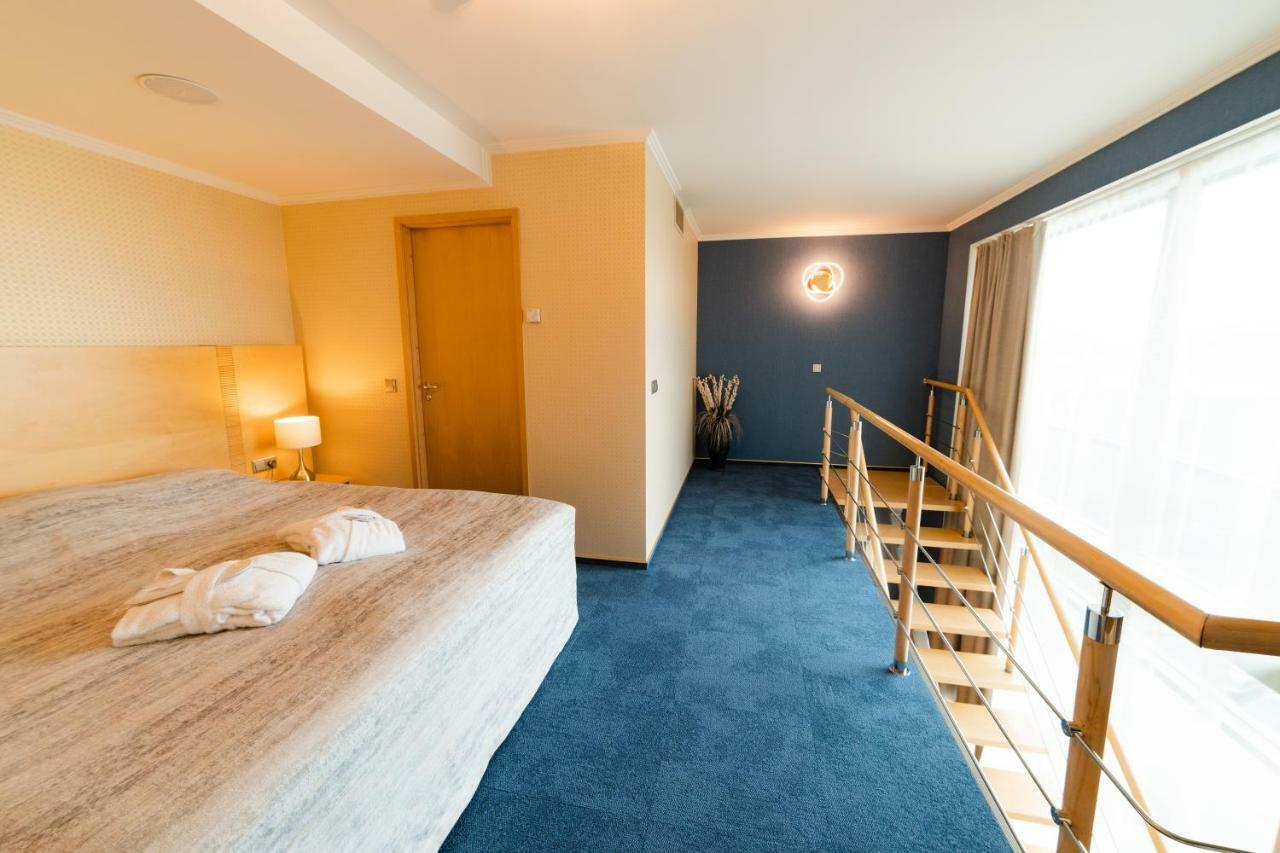 Park Hotel Latgola Daugavpils Kültér fotó